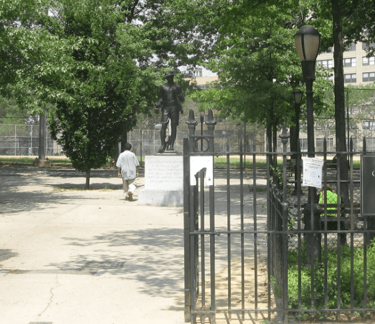 Скальное образование и памятники: хроники из истории парка ДеВитт Клинтон