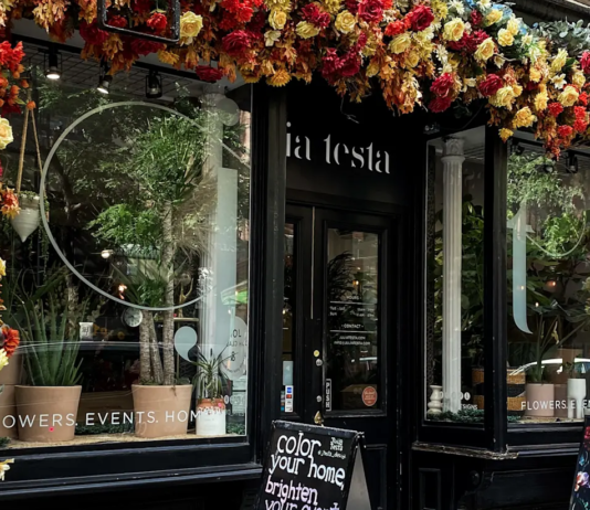 Manhattan’s Floral Scene: The Julia Testa Story
